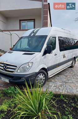 Характеристики Mercedes-Benz Sprinter Будинок на колесах