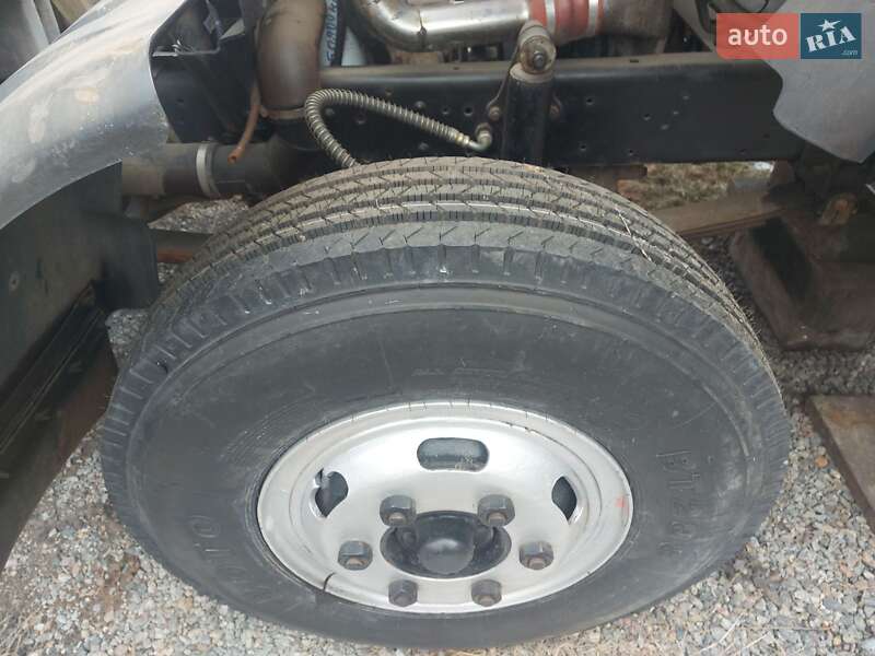 Грузовой фургон Dongfeng DF-47 2006 в Боярке