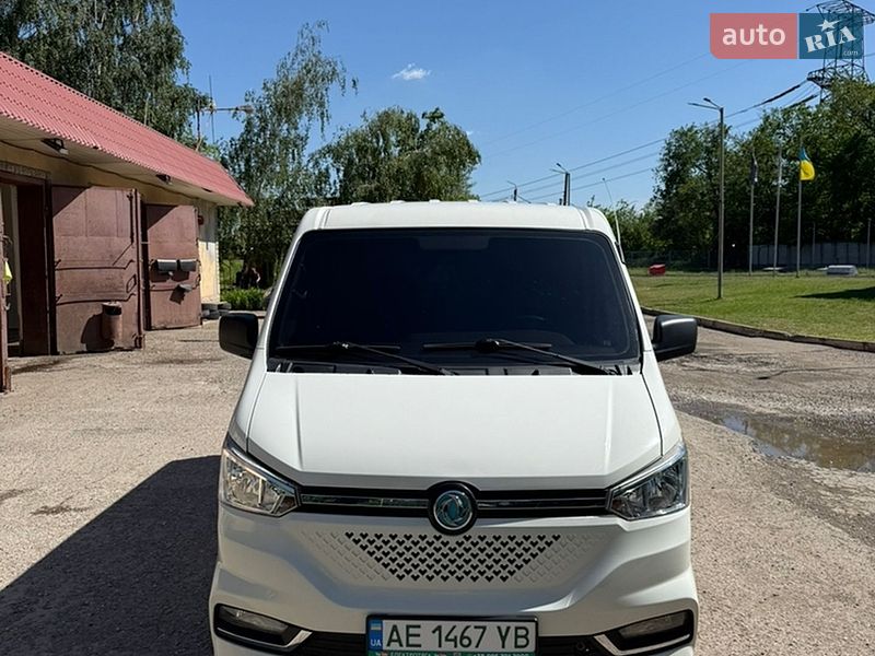 Dongfeng EM26