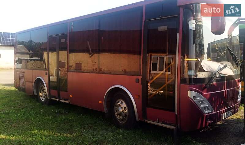 Dongfeng EQ6680ZT6D