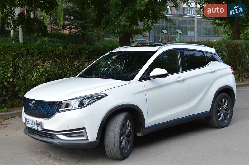 Dongfeng Seres 3