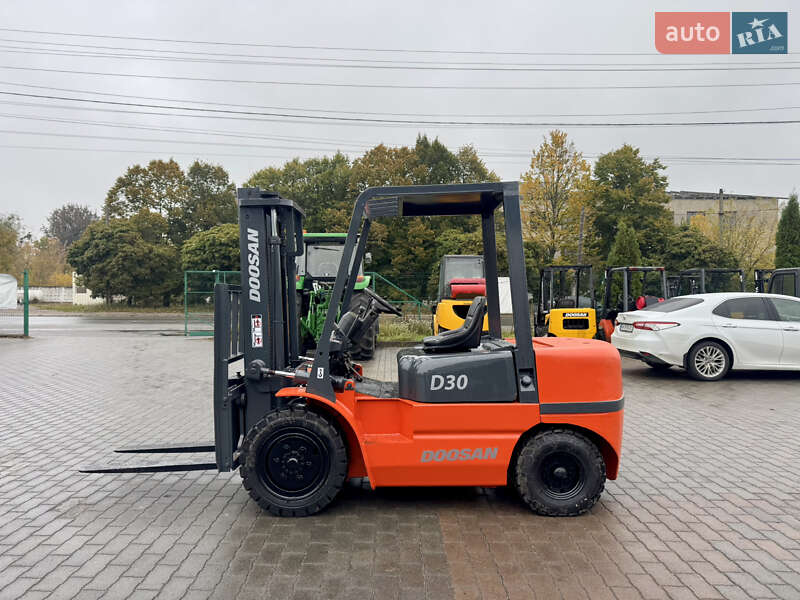 Doosan D 30C