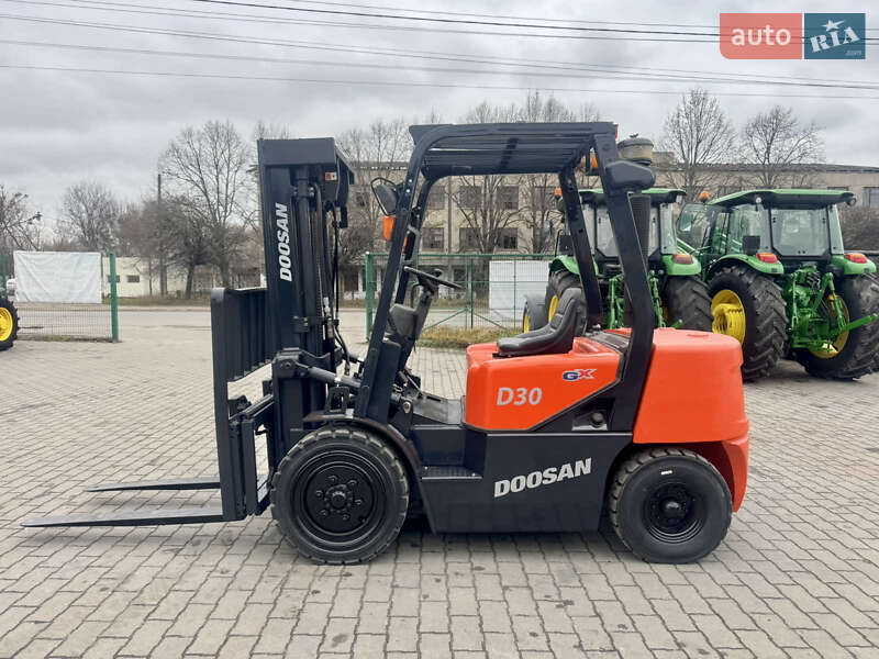 Doosan D 30C