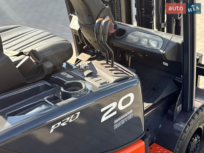 Вилочный погрузчик Doosan D 2007 в Радомышле