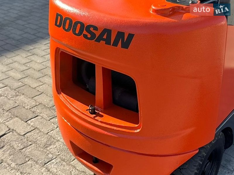 Вилочный погрузчик Doosan D 2007 в Радомышле