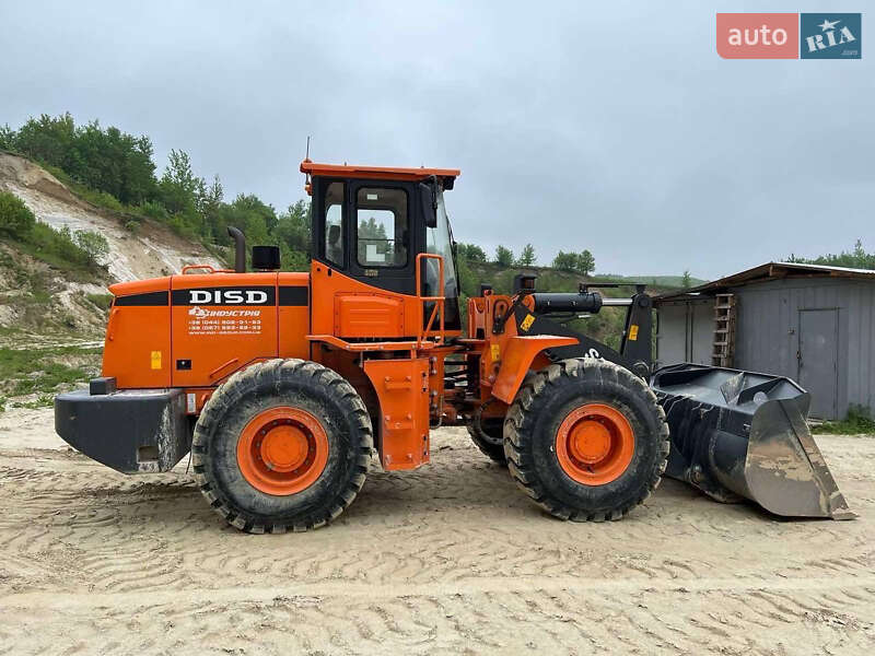 Фронтальні навантажувачі Doosan DISD SN 300N