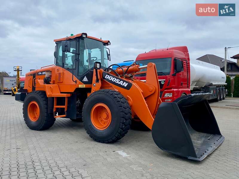 Doosan DL