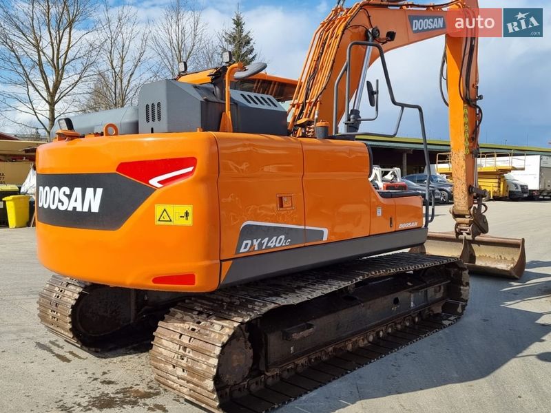 Doosan DX 140