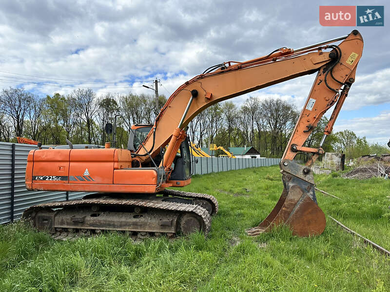 Гусеничный экскаватор Doosan DX 225LC-3