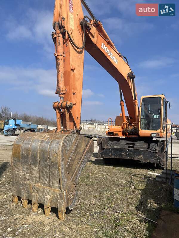 Doosan Solar 210