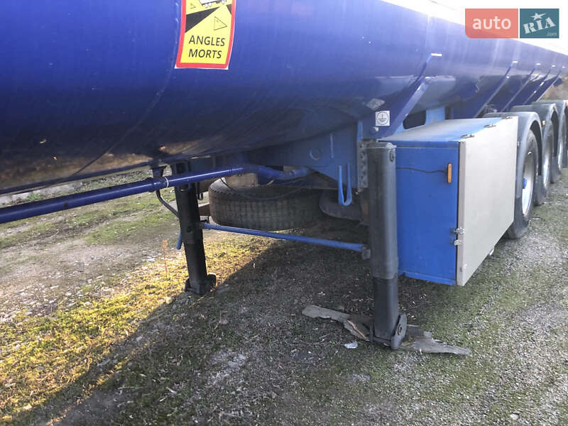 Цистерна напівпричіп Dromech CNK 2002 в Кропивницькому