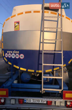 Цистерна напівпричіп Dromech CNK 2002 в Кропивницькому
