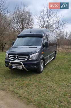 Характеристики Mercedes-Benz Sprinter Інші автобуси