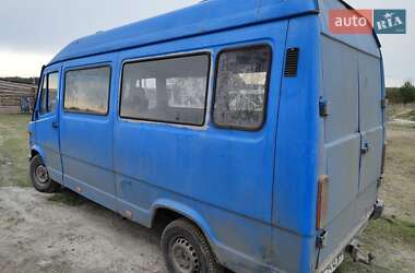 Характеристики Mercedes-Benz T1 Другие автобусы