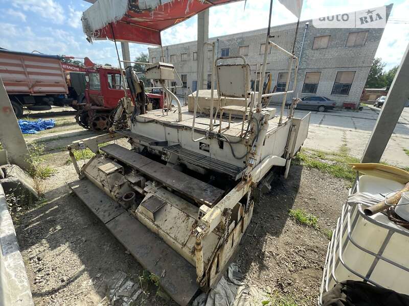 Асфальтоукладчик ДС 143 1993 в Харкові