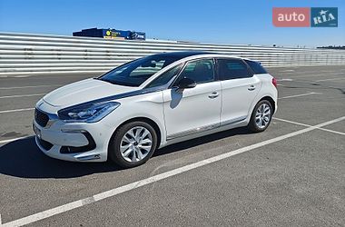 DS 5 2016