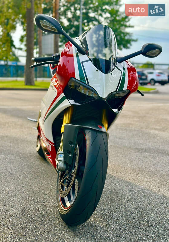 Спортбайк Ducati 1199 Panigale S