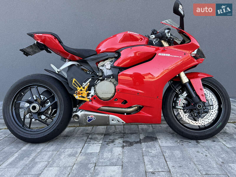 Мото Ducati 1199 Panigale