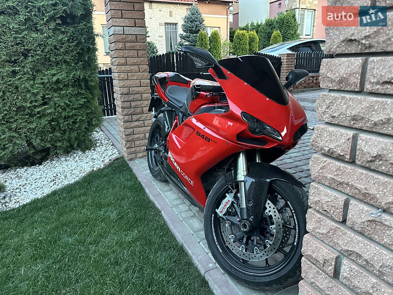 Спортбайк Ducati 848