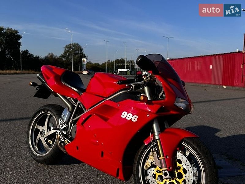 Мото Ducati 996