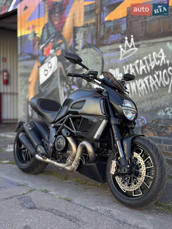 Ducati Diavel 1200