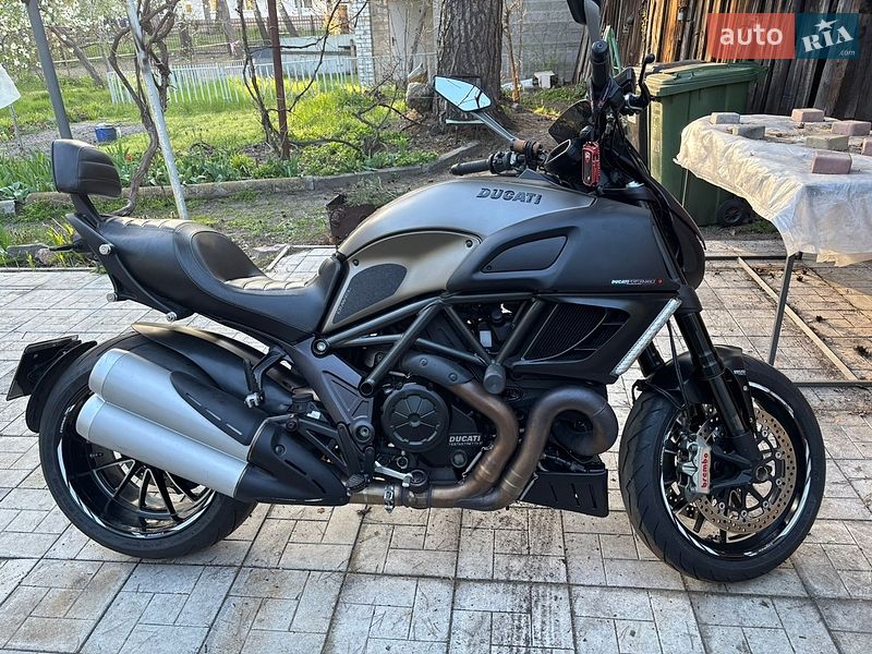 Ducati Diavel 1200