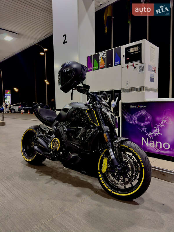 Мотоцикл Круизер Ducati Diavel 1260S
