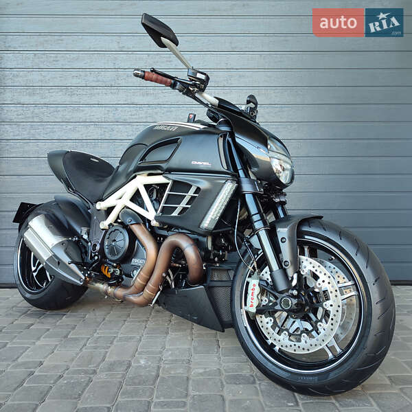 Мото Ducati Diavel AMG