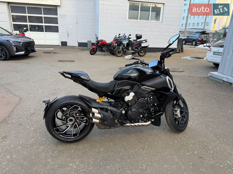 Мото Ducati Diavel V4 1158