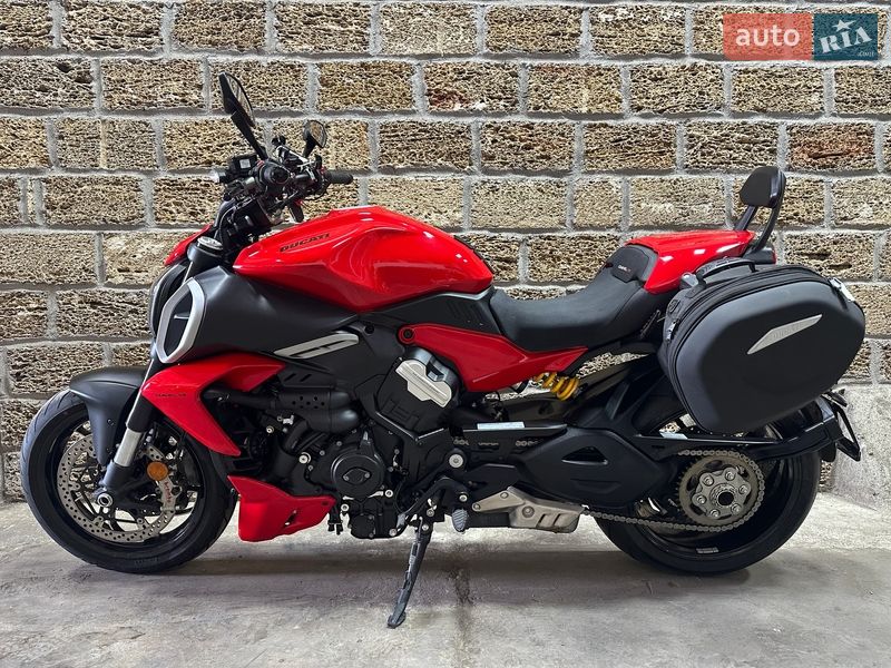 Мотоцикл Без обтекателей (Naked bike) Ducati Diavel V4 1158