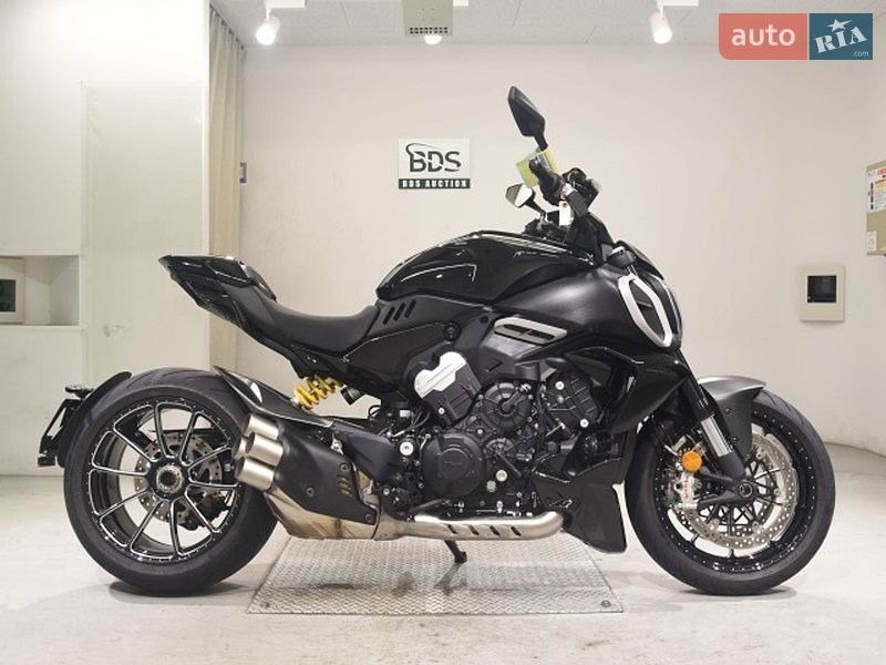 Ducati Diavel V4 1158