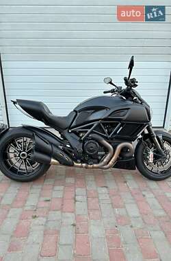 Ducati Diavel 2015