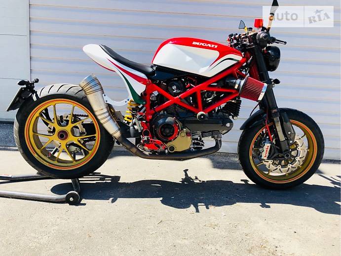 Мотоцикл Кастом Ducati Hypermotard