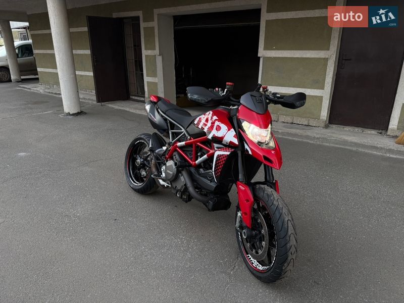 Мотоцикл Без обтекателей (Naked bike) Ducati Hypermotard