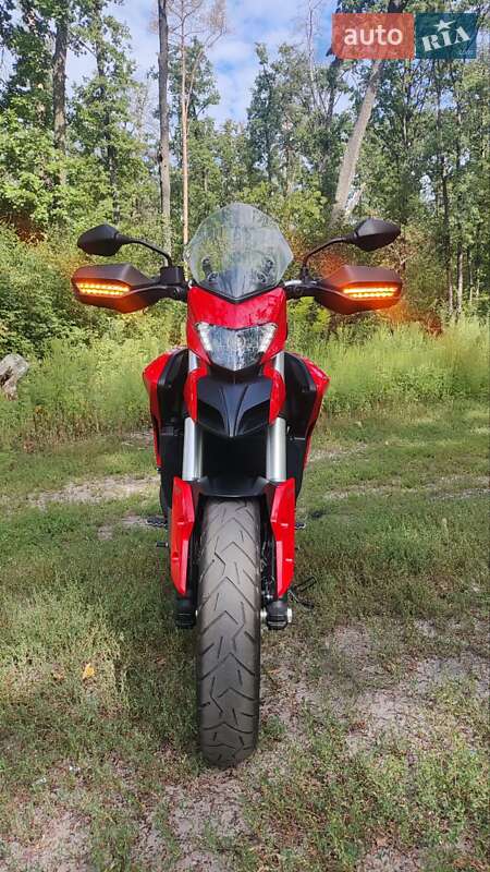 Ducati Hyperstrada