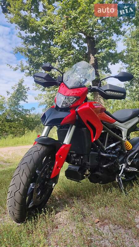 Ducati Hyperstrada