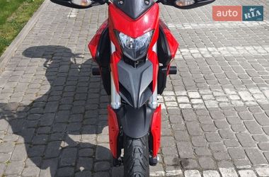 Ducati Hyperstrada 2013