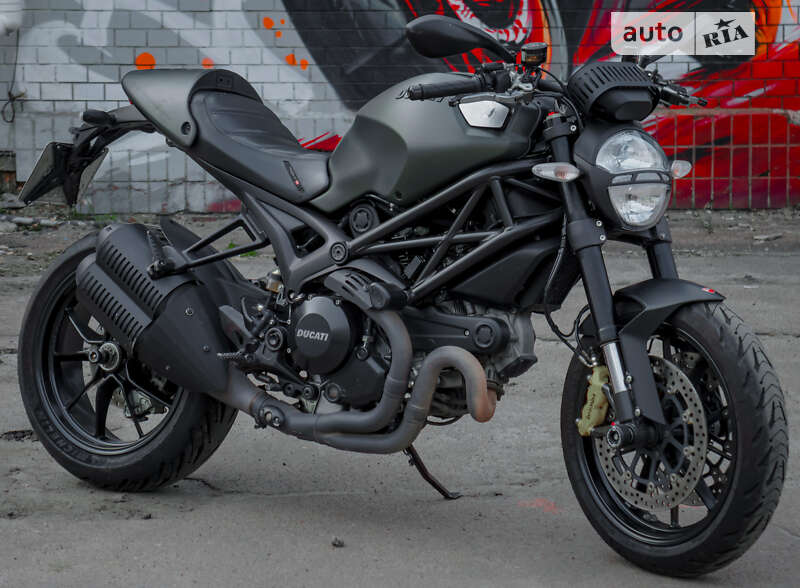 Мото Ducati Monster 1100