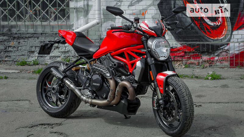 Спортбайк Ducati Monster 1200