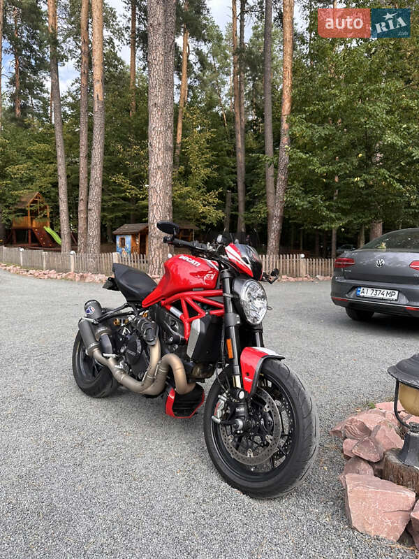 Мотоцикл Без обтекателей (Naked bike) Ducati Monster 1200