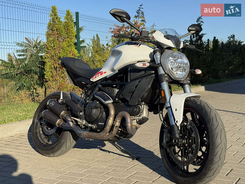 Мотоцикл Без обтікачів (Naked bike) Ducati Monster 797