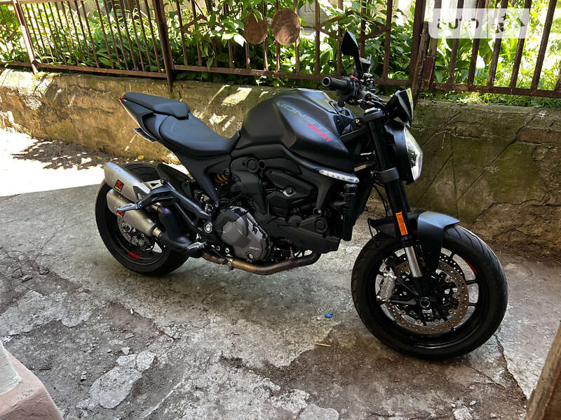 Мотоцикл Без обтікачів (Naked bike) Ducati Monster 937