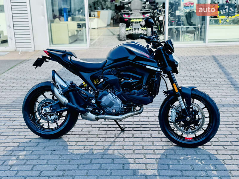 Мотоцикл Без обтікачів (Naked bike) Ducati Monster