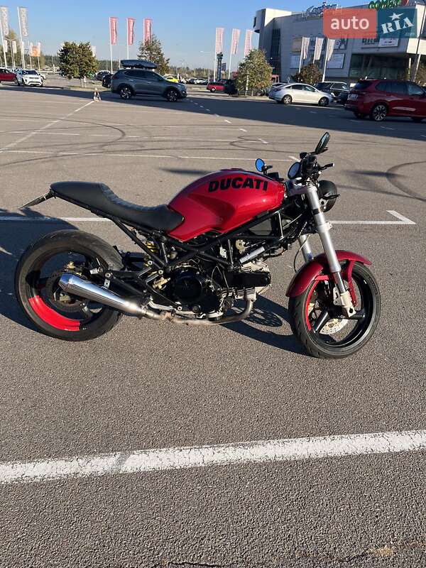 Мотоцикл Без обтекателей (Naked bike) Ducati Monster