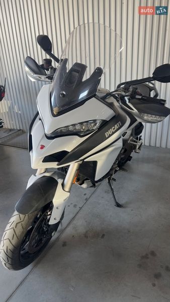 Мотоцикл Спорт-туризм Ducati Multistrada 1200S