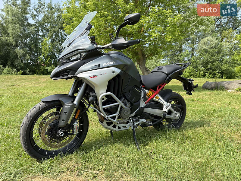 Мото Ducati Multistrada V4S GT