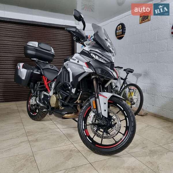 Ducati Multistrada V4S