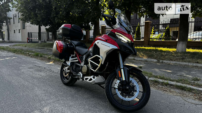 Мотоцикл Спорт-туризм Ducati Multistrada