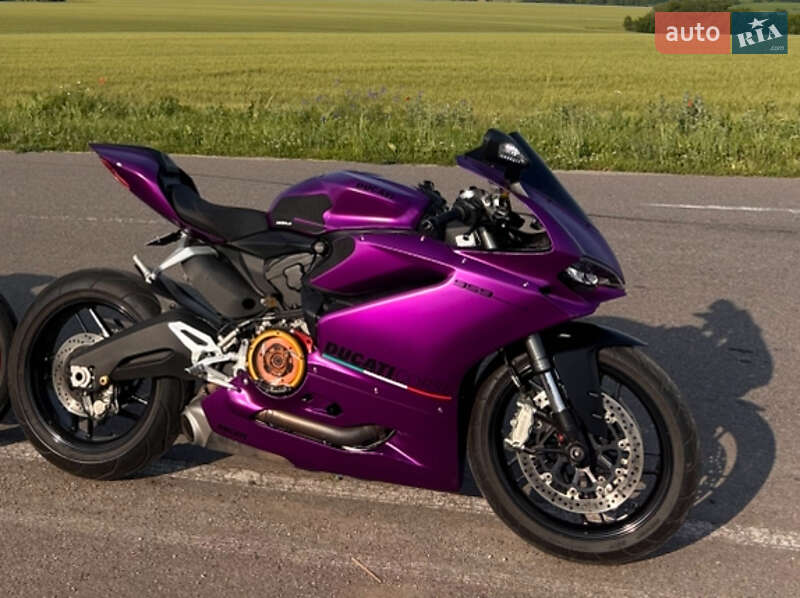 Ducati Panigale 959