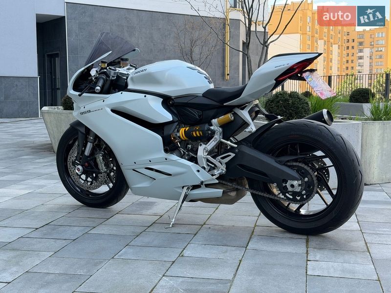 Мото Ducati Panigale 959